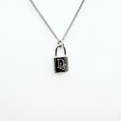 Christian Dior（クリスチャンディオール）パドロックモチーフ ネックレス シルバーカラー CDロゴ 南京錠デザイン 全長44.5cm レディース