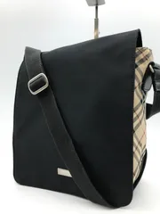 美品・希少　BURBERRY　バーバリー　ワンショルダーバッグ　フラップ　ナイロン　肩掛け　クロスボディ　ノバチェック　753