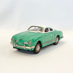 グンゼ 1/24 フォルクスワーゲン カルマンギア プラモデル 完成品