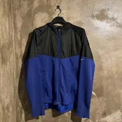 ナイキ ランニング フード ジャケット