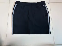 アディダス ブラック スカート M