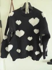 ハート パターン ブラック ニット セーター