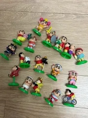 クレヨンしんちゃん チョコエッグ 17個 まとめ (hedn 含む)