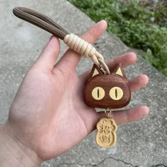 手作り 烏木 招き猫 チャーム カワイイ 木製 車内飾り キーホルダー バッグチャーム 開運 金運アップ プレゼント ギフト 人気