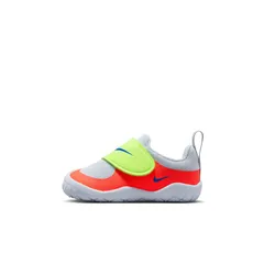 16、NIKE(ナイキ) ナイキ スウッシュ 1 エッセンシャル TD マルチアスレ シューズ キッズシューズ HV5043601