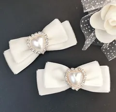 ヘアクリップリボン ベルベット ベロア ホワイト 白 量産型 パール 地雷 ロリィタ ロリータ ゴスロリ アイドル サブカル 天使界隈 推し 姫系 イベント ヘアメ