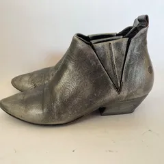 【美品】Marsèll　MARSELL マルセル　レディース　レザー　ショートブーツ　35  22cmシルバー　ポインテッドトゥ　イタリア製のサムネイル