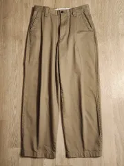 ユニクロ ワイドフィット チノ 76cm