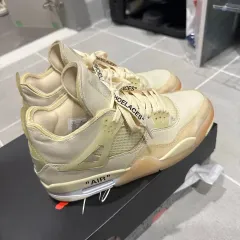 260 (W) ジョーダン 4 x オフホワイト レトロ SP