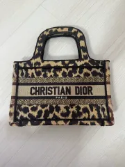 ディオール レオパード ミニ ブックトートバッグ 出品