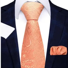 ネクタイ　チーフ　カフス　お得な　格安　３点セット　ペイズリー　オレンジ色　ゴールド色　結婚式　イベント　パーティー　発表会　成人式　卒業式　卒園式　入学式　入社式　父の日　ビジネス　七五三お祝い　カフスボタン　ポケットチーフ　ダンスパーティー　バーテンダー