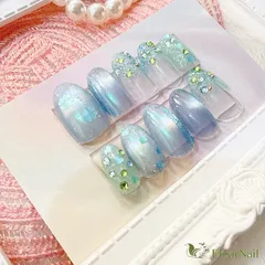 【現品】ネイルチップ　水色　緑　クローバー