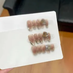 ネイルチップ　微粒子マグネット　ピンクベース　ストーン装飾　華やかネイル　ちゅるん　くすみカラー　１０枚セット　春　ホワイトデー　卒業式　お花見　桜