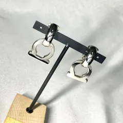 美品 希少 Salvatore Ferragamo サルヴァトーレフェラガモ 立体ガンチーニデザイン 鏡面シルバー フリンジ ラージイヤリング 男女兼用のサムネイル