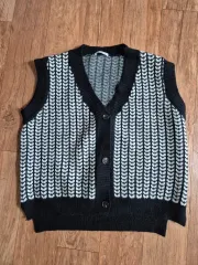 ニットベスト ブラック/ホワイト パターン