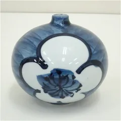 有田焼　源右衛門窯造　染付梅絵花瓶  花器 おしゃれ かわいい アンティーク フラワーベース 華道 華道具 茶道具 茶道 生花 花入れ 1月 冬
