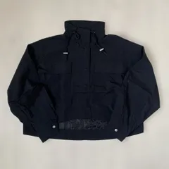 万能ナイロンショートジャケット　スタンドカラー　ボリュームスリーブ　ブラック