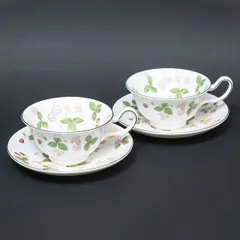 ウェッジウッド ワイルドストロベリー ティーカップ＆ソーサー（ピオニー）ペア