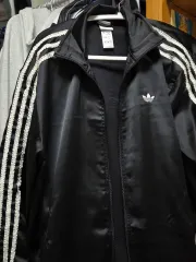 アディダス トラックジャージ ジャージ 出品