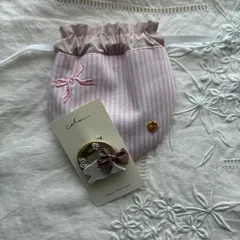 handmadeブローチと巾着ｓｅｔ🐇🫧