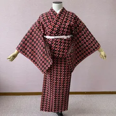 着物　ウール　ウール着物　レトロ　黒　赤　花柄　リサイクル着物　w-986