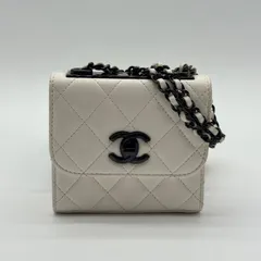 極美品✨CHANEL シャネル ショルダーバッグ トレンディCC マトラッセ ターンロック ココマーク ホワイト シールあり チェーンショルダーのサムネイル