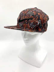 NIKE ナイキ 総柄 ロゴ刺繍 スナップバック キャップ 黒 ■■メンズ