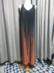 プリーツ スリーブレス マキシワンピース