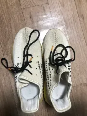 アディダス イージーブースト 350 V2 白