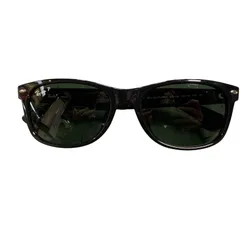 ♪3974 RayBan レイバンサングラスRB2132-F 中古美品 NEW WAYFARER CLASSIC