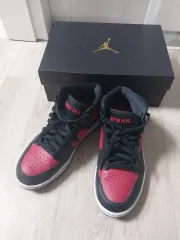 ナイキ エア ジョーダン スニーカー