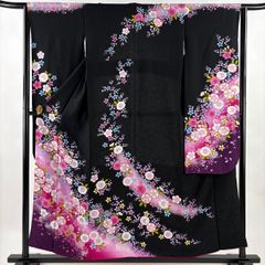 美品】 袋帯 秀品 新能裳錦 草花 横段 刺繍 黒 六通 正絹 【中古