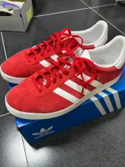 275 adidas アディダス ガゼル レッド