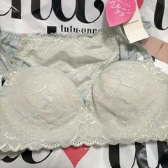 新品  タグ付   E65 チュチュアンナ  バルーンブラ  上下セット  ブラ＆ショーツ  ホワイト  グリーン  水色   定価4708円