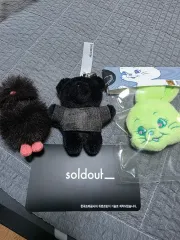 キーホルダー 2種 出品 COSYMOSY NewJeans（ニュージーンズ）うさぎ