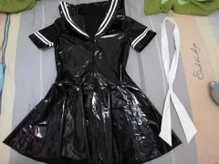 送料込み/ JK軍服風エナメルセーラーONE PIECE (4方向伸縮性/コスプレ用)