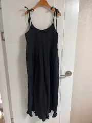 (日本 ヴィンテージ) ブラック オールインワン ズボン 紐 リボン ビスチェ ノースリーブ フリル