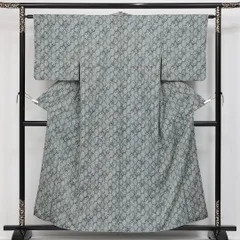 紬 袷 洗える着物 身丈156cm 裄丈62cm Sランク ポリエステル 広衿 Mサイズ カジュアル 亀甲 異国風 落ち着き グレー系 1216-14402