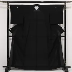 未使用品 黒紋付 五つ紋 扇に井桁 身丈162cm 裄丈65.5cm Nランク ポリエステル 洗える着物 夏物 広衿 L しつけ糸 フォーマル 黒系 1299-F0552