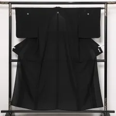 未使用品 黒紋付 五つ紋 丸に亀甲 身丈154cm 裄丈62.5cm Nランク 正絹 夏物 広衿 S しつけ糸 フォーマル 黒系 1299-F0591