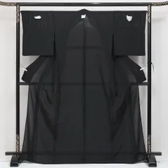 未使用品 黒紋付 五つ紋 身丈167cm 裄丈67cm Nランク 正絹 夏物 広衿 XL しつけ糸 フォーマル 上品 厳か 黒系 1299-F0623