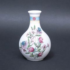 Wedgwood ワイルドストロベリー ブルーム 一輪挿し 花瓶 ブルー - メルカリ