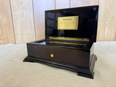 Item thumbnail for item 7afdd6f4-4a61-4952-b6f6-98250e137e4d