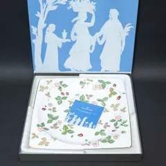 ウェッジウッド ワイルドストロベリー 26cmスクエアプレート