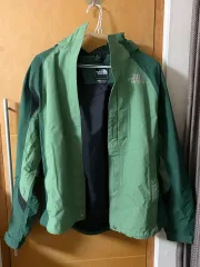 ザノースフェイス ウィンドブレーカー グリーン