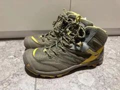 キーン登山靴 KEENトレッキングシューズ ハイキングシューズ