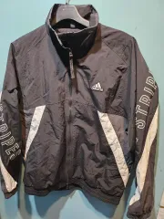 アディダス ブラック ウィンドブレーカー ジャケット