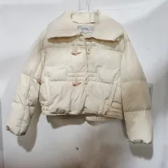 ナイスクラップ アイボリー トグルボタン ショート ダウン