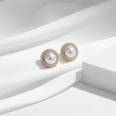 ❤︎24時間以内発送/全品2,000円以下❤︎【上品＆高見えイヤリング】royal pearl halo パール ゴールド シンプル ビジュー　ゴールド　結婚式　パーティー　フォーマル　通勤　通学　キラキラ