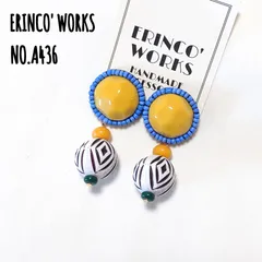 ＼一点物／ビーズ刺繍 黄色 青 白 ヴィンテージビーズ  大ぶりピアス【イヤリングへ変更可能】 A436